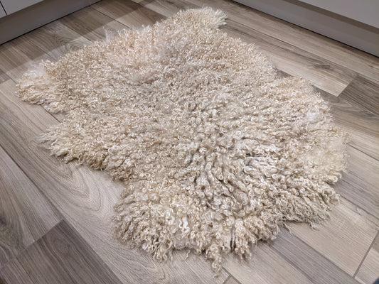 Large Leicester Longwool cream rug