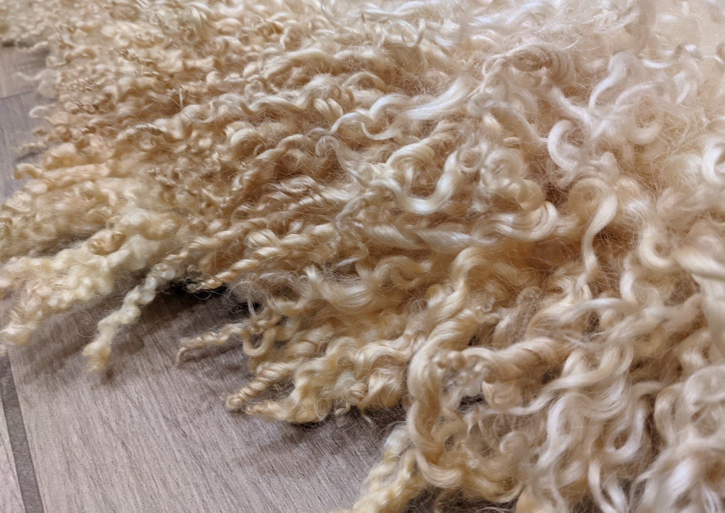 Luxurious Leicester Longwool large rug