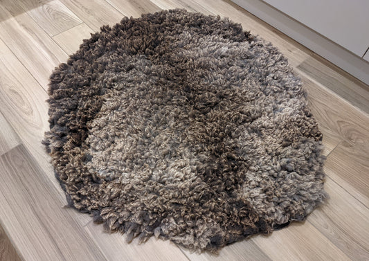 Extra large milk chocolate medium pile rug